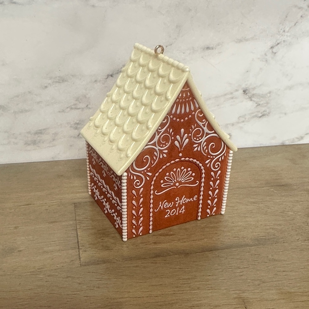 Hallmark Gingerbread House Ornament - New House 2014